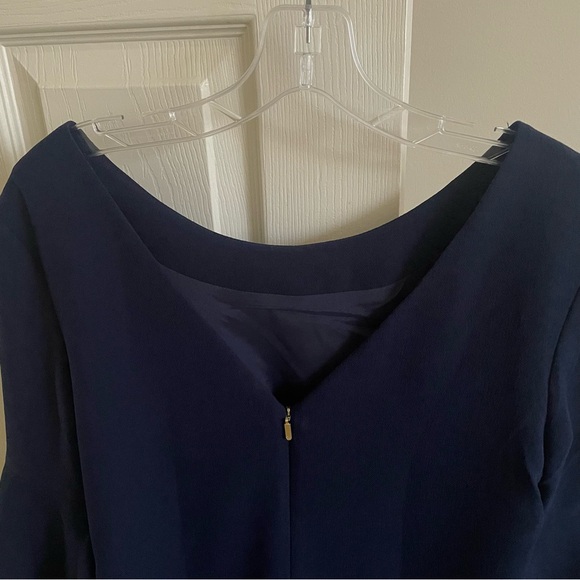 NWOT Trina Turk navy blue dress. Size 6. - Picture 4 of 5